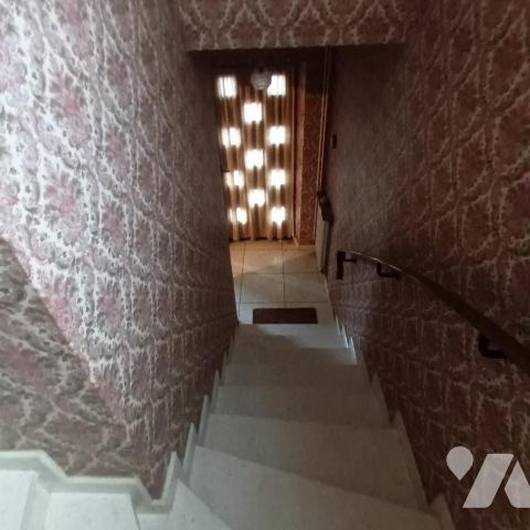 Maison T4 avec jardin, garage et dépendances