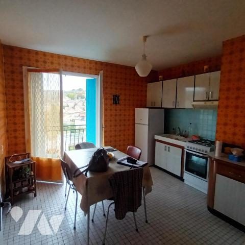 Maison T4 avec jardin, garage et dépendances