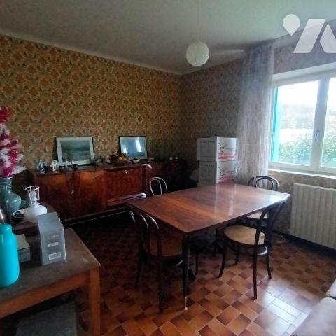 Maison T4 avec jardin, garage et dépendances