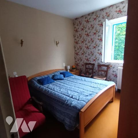 Maison T4 avec jardin, garage et dépendances