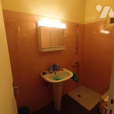 Maison T4 avec jardin, garage et dépendances