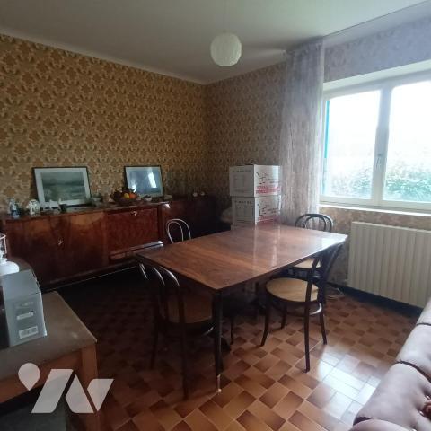 Maison T4 avec jardin, garage et dépendances