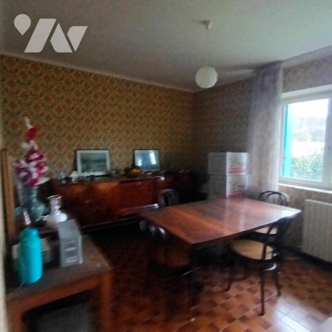 Maison T4 avec jardin, garage et dépendances