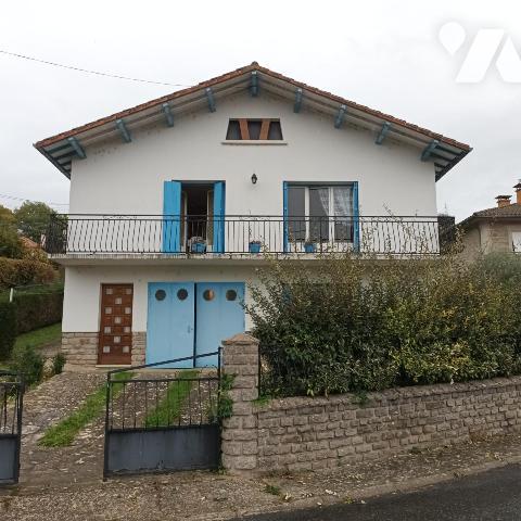 Maison T4 avec jardin, garage et dépendances