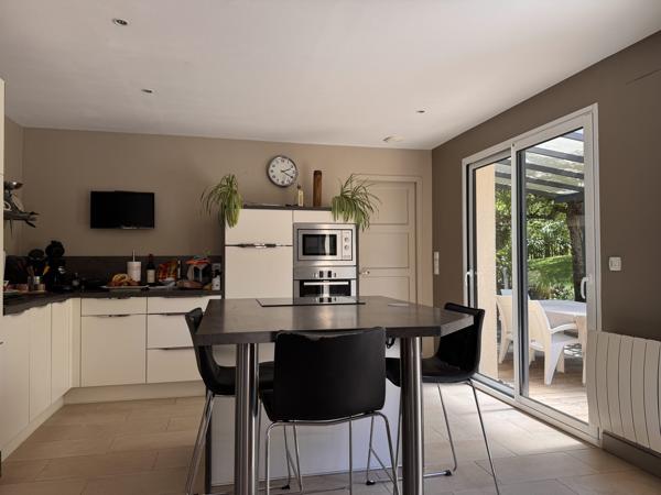 À vendre - Maison contemporaine, 4 pièces située à Honfleur (14600)
