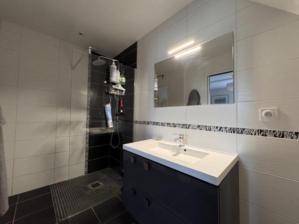 À vendre - Maison contemporaine, 4 pièces située à Honfleur (14600)