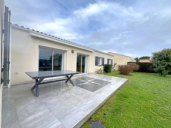 Maison familiale rénovée  Quartier résidentiel