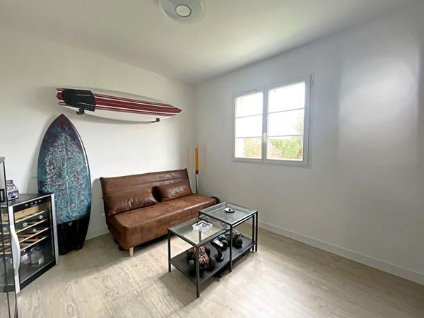 Maison familiale rénovée  Quartier résidentiel