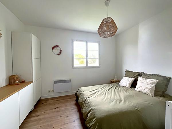 Maison familiale rénovée  Quartier résidentiel