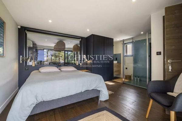 SUPERBE VILLA VUE MER AVEC PISCINE – L’HOUMEAU