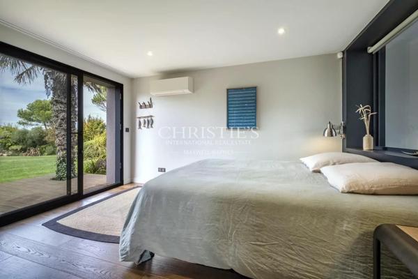 SUPERBE VILLA VUE MER AVEC PISCINE – L’HOUMEAU