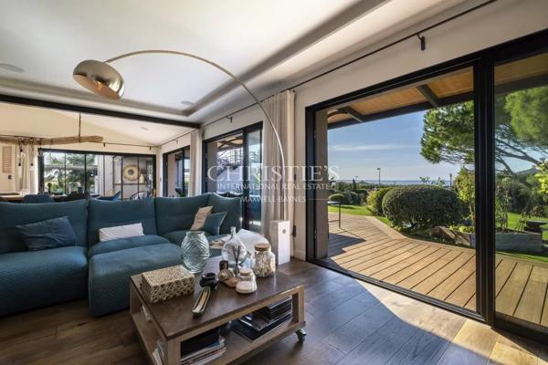 SUPERBE VILLA VUE MER AVEC PISCINE – L’HOUMEAU