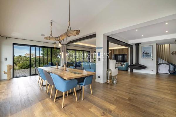 SUPERBE VILLA VUE MER AVEC PISCINE – L’HOUMEAU