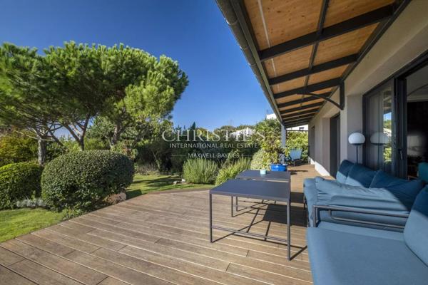 SUPERBE VILLA VUE MER AVEC PISCINE – L’HOUMEAU