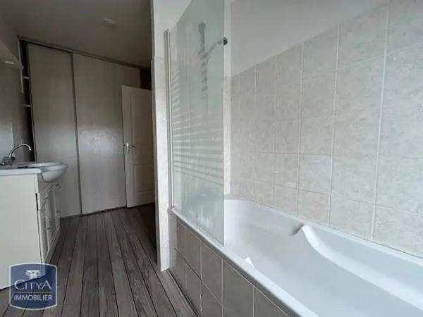 Maison à louer 4 pièces 97.98m²