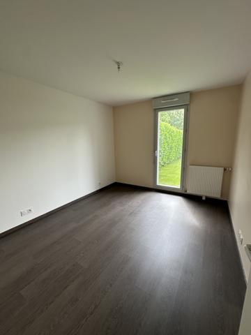 Appartement
                                                                                                                                                                                                                                                                                                                        3 pièce(s)                                                                                                                                                                                                          2 chambre(s)                                                                                                                                                                                                          61.26  m²