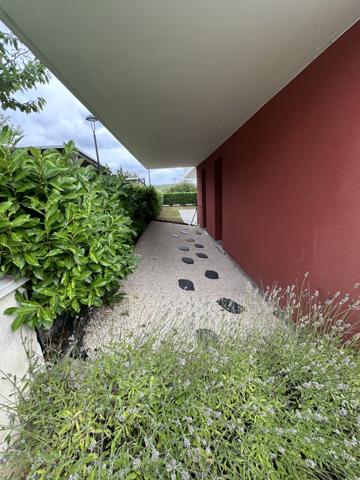 Appartement
                                                                                                                                                                                                                                                                                                                        3 pièce(s)                                                                                                                                                                                                          2 chambre(s)                                                                                                                                                                                                          61.26  m²