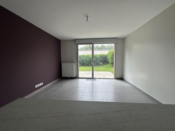 Appartement
                                                                                                                                                                                                                                                                                                                        3 pièce(s)                                                                                                                                                                                                          2 chambre(s)                                                                                                                                                                                                          61.26  m²