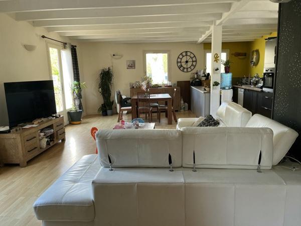 Maison à vendre |  Aubeterre-sur-Dronne |  6 pièces | 200 m²