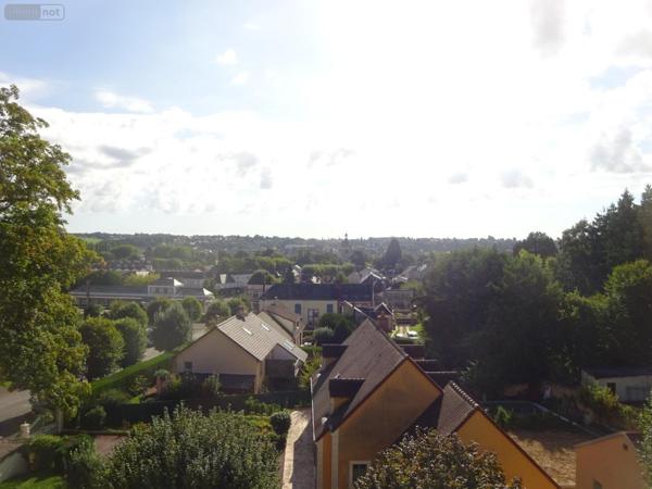 Appartement à rénover à vendre à Nogent-le-Rotrou dans l'Eure-et-Loir (28400), ref : NOG 1011