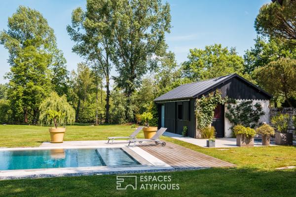 Maison rénovée et son parc en bord de Sèvre