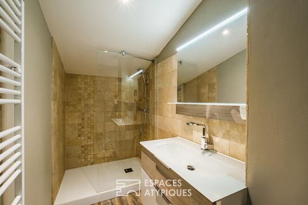 Maison rénovée et son parc en bord de Sèvre