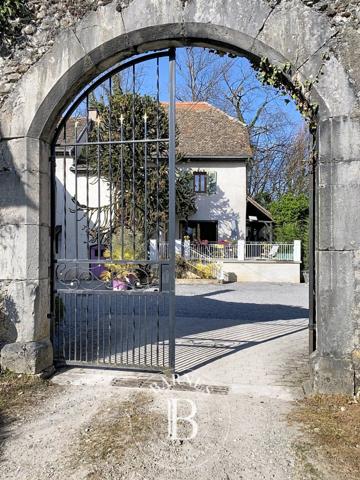 Thonon-les-Bains, Maison 5 Chambres -  226 m² à vendre