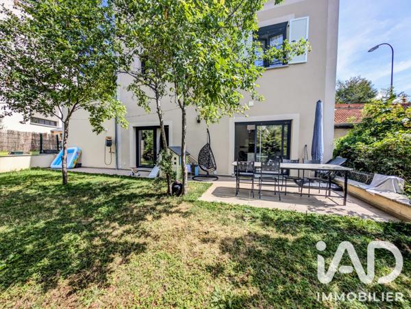 Maison à vendre 7 pièces 187 m² Saint-Germain-en-Laye