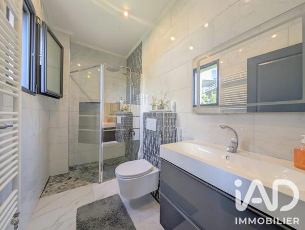 Maison à vendre 7 pièces 187 m² Saint-Germain-en-Laye