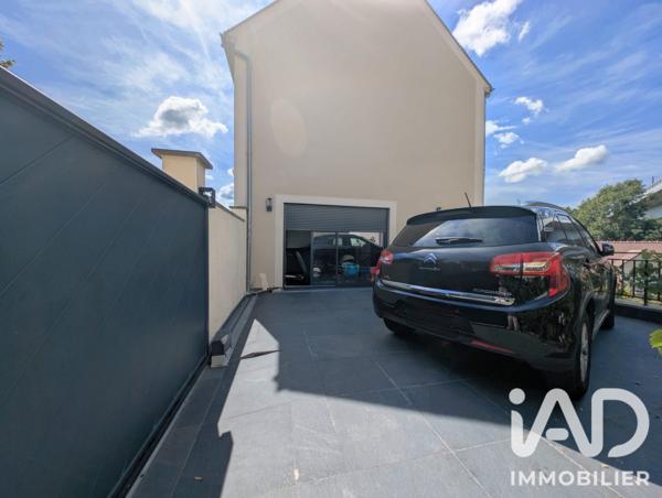 Maison à vendre 7 pièces 187 m² Saint-Germain-en-Laye