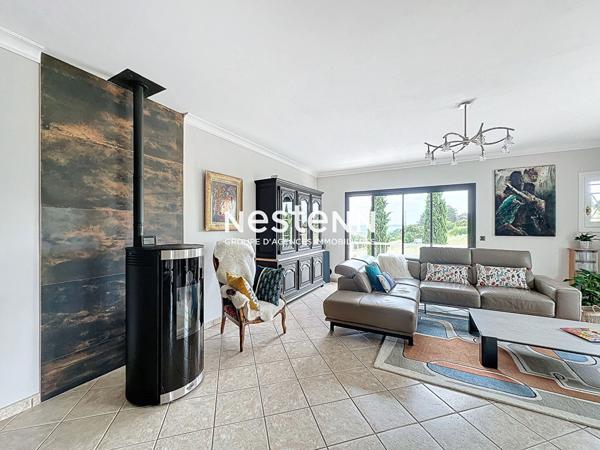 A vendre, belle villa a Auch 224m2 habitable, garage, parc arbore et cloture