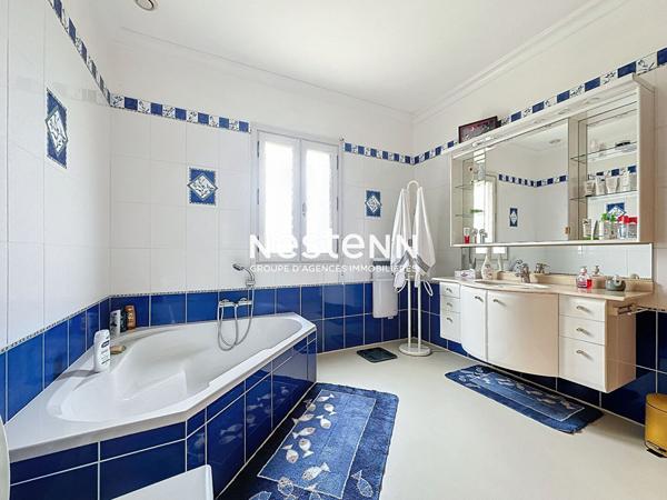 A vendre, belle villa a Auch 224m2 habitable, garage, parc arbore et cloture