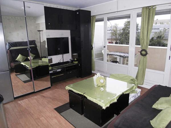 APPARTEMENT POISSY - 1 pièce(s) - 22 m2