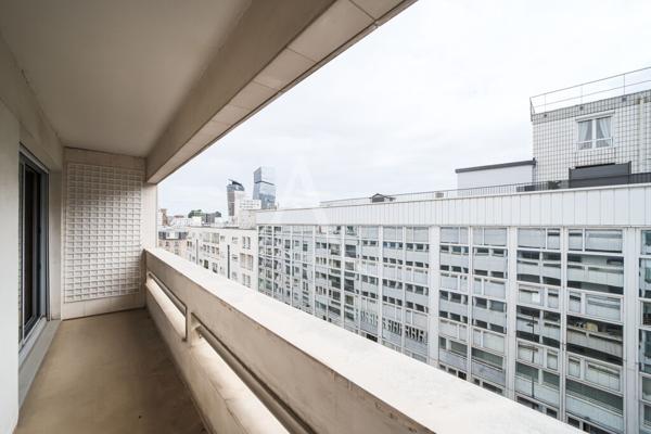 Appartement Paris 3 pièce(s) 62.35 m2