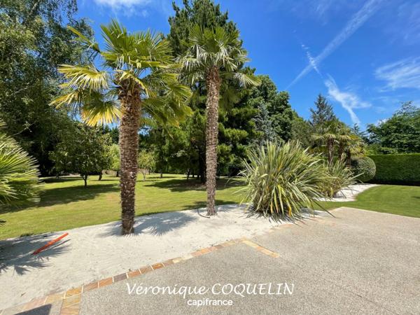 Dpt Loire Atlantique (44), à vendre LE CELLIER/MAUVES SUR LOIRE-maison P7 de 240 m²-piscine