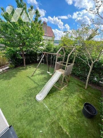 ROUEN - DESCROISZILLES : maison d'architecte (251 m² - 7 chbres possibles)