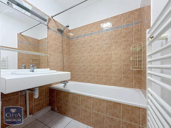 Appartement à louer 3 pièces 70.02m² Lyon (69002)