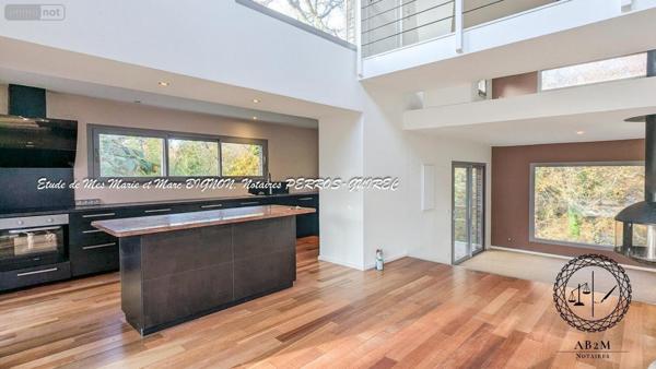 Maison à vendre à Perros-Guirec dans les Côtes-d'Armor (22700), ref : VM369-22093