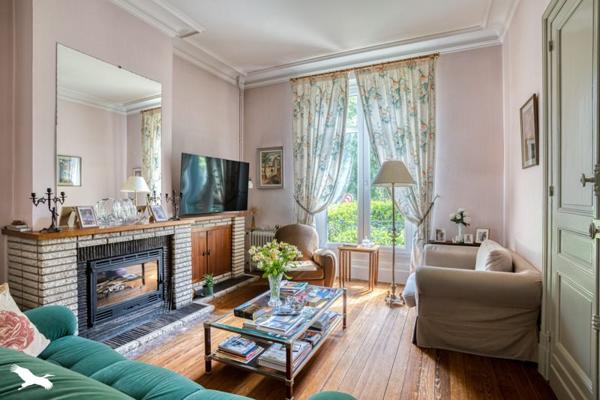 Maison à vendre |  Marmande |  7 pièces | 200 m²