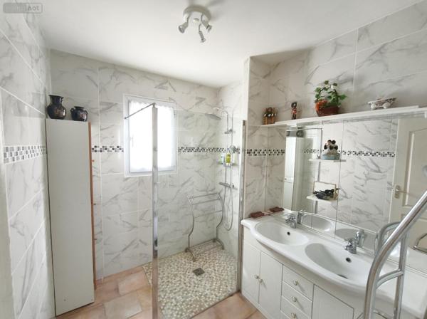 Villa à vendre à Oraison dans les Alpes-de-Haute-Provence (04700), ref : 1602