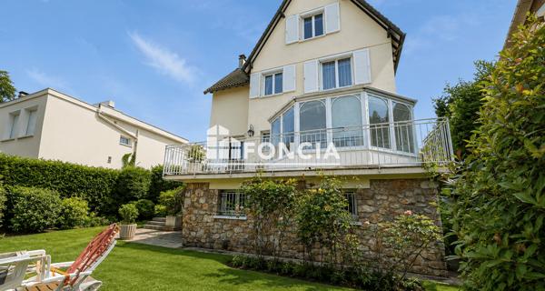 À vendre Maison 9 pièces 195 m² - Sceaux 92330