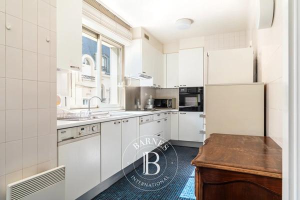 Neuilly-sur-Seine, Appartement 2 Chambres -  126 m² à vendre