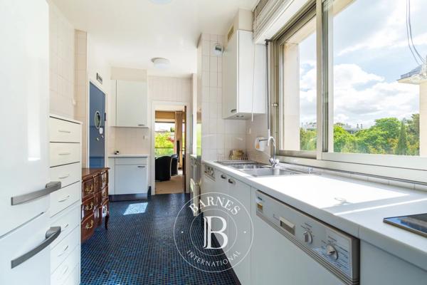 Neuilly-sur-Seine, Appartement 2 Chambres -  126 m² à vendre