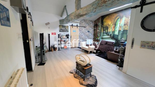 Maison
         8 pièces
        - 413 m² Exclusivité 440 000 € *