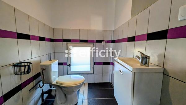 Maison
         8 pièces
        - 413 m² Exclusivité 440 000 € *