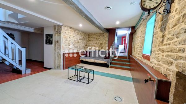 Maison
         8 pièces
        - 413 m² Exclusivité 440 000 € *