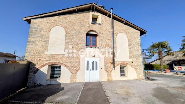 Maison
         8 pièces
        - 413 m² Exclusivité 440 000 € *