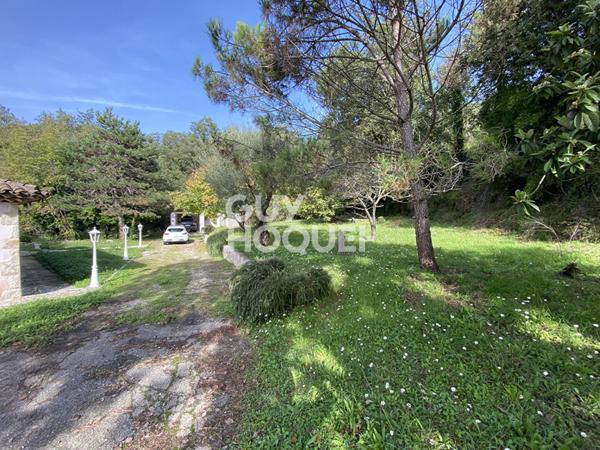 Villa familiale avec piscine ? Vence ? 201 m² sur 3000 m² de terrain arboré