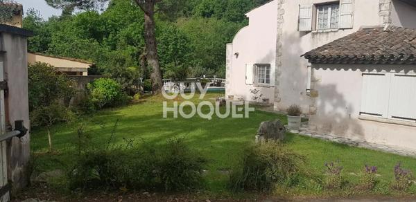 Villa familiale avec piscine ? Vence ? 201 m² sur 3000 m² de terrain arboré