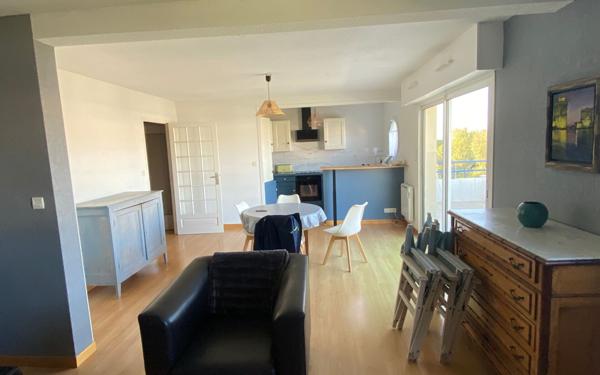 Appartement à vendre    3 pièces • 72,44 m2 Aytré